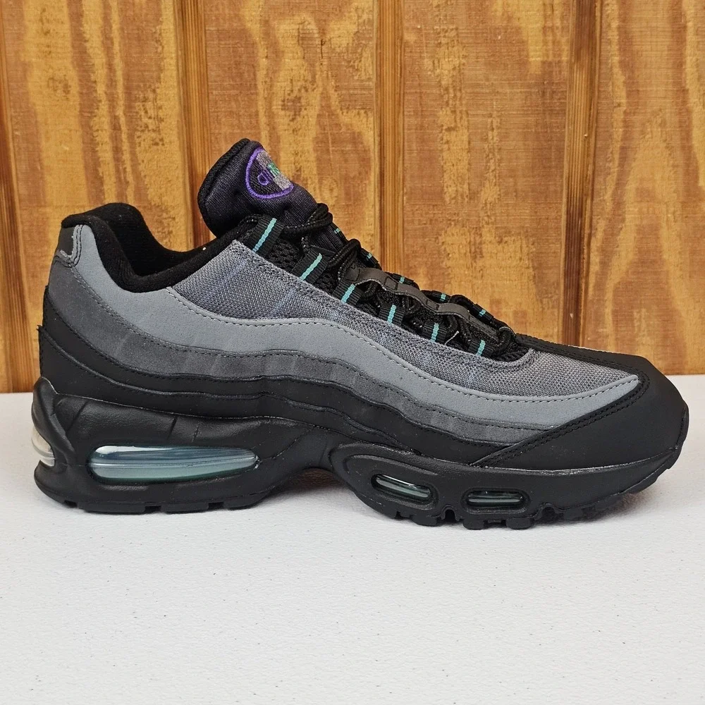 Nike Air Max 95 OG Mens 8 Big Bubble Black Grape IQ7601-010